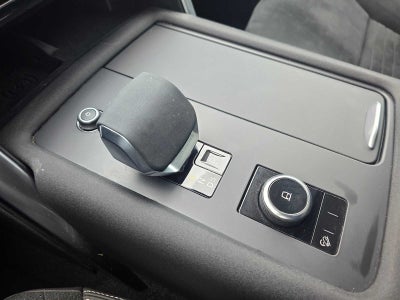 2024 Land Rover Discovery S