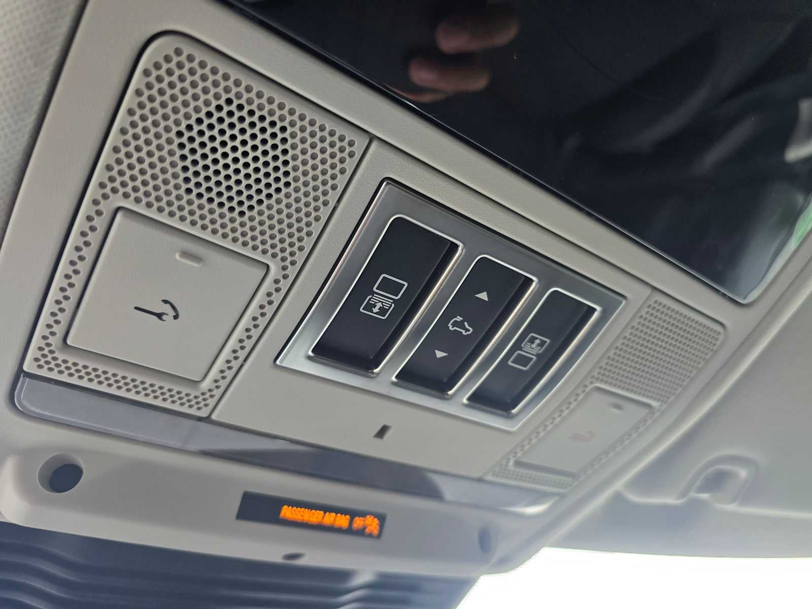 2024 Land Rover Discovery S