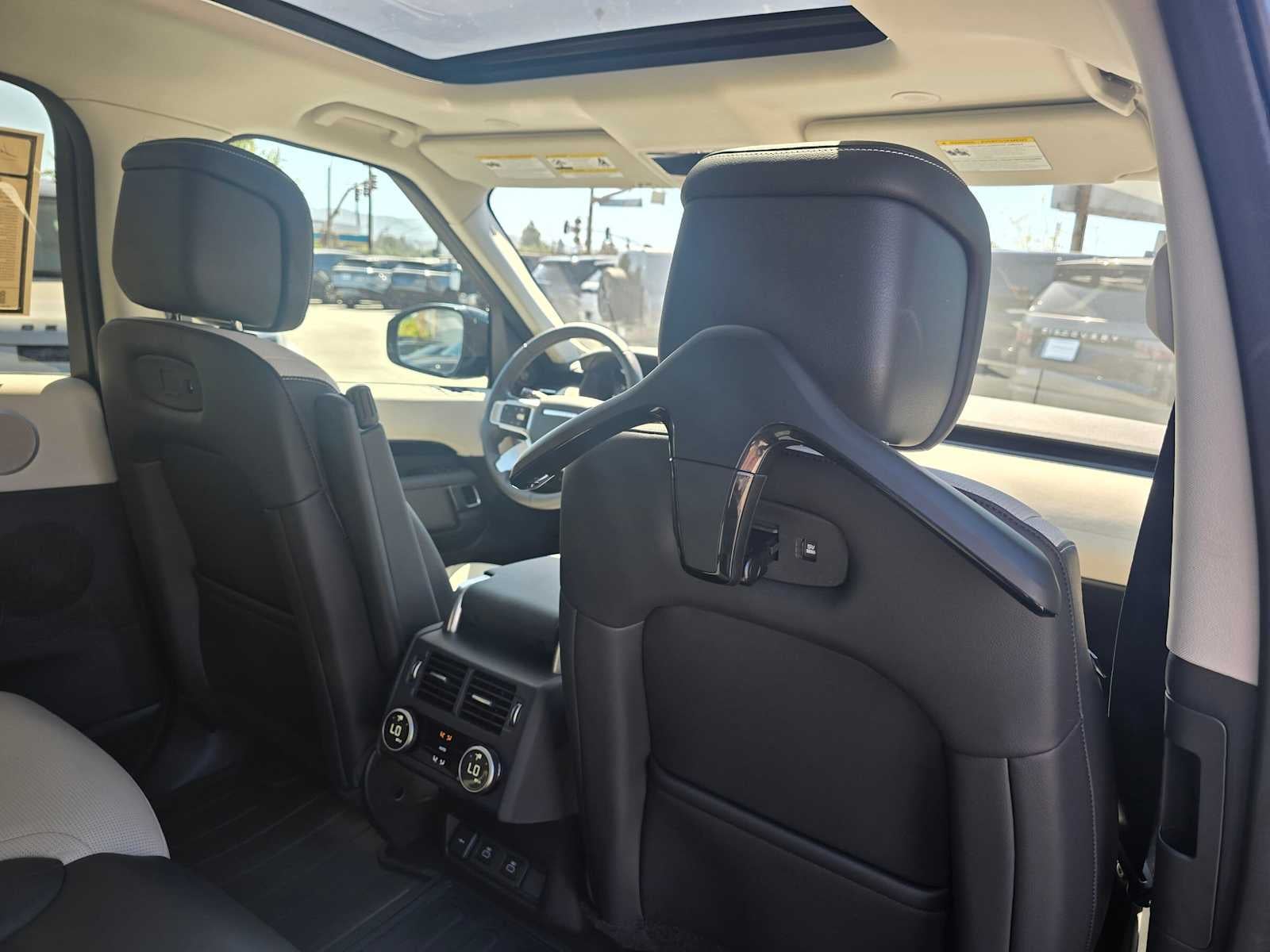 2025 Land Rover Discovery S