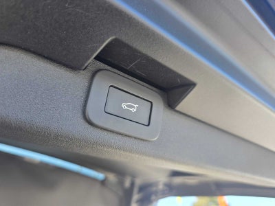 2025 Land Rover Discovery S