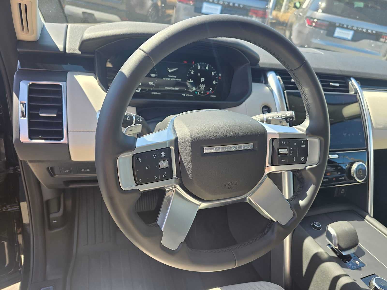 2025 Land Rover Discovery S