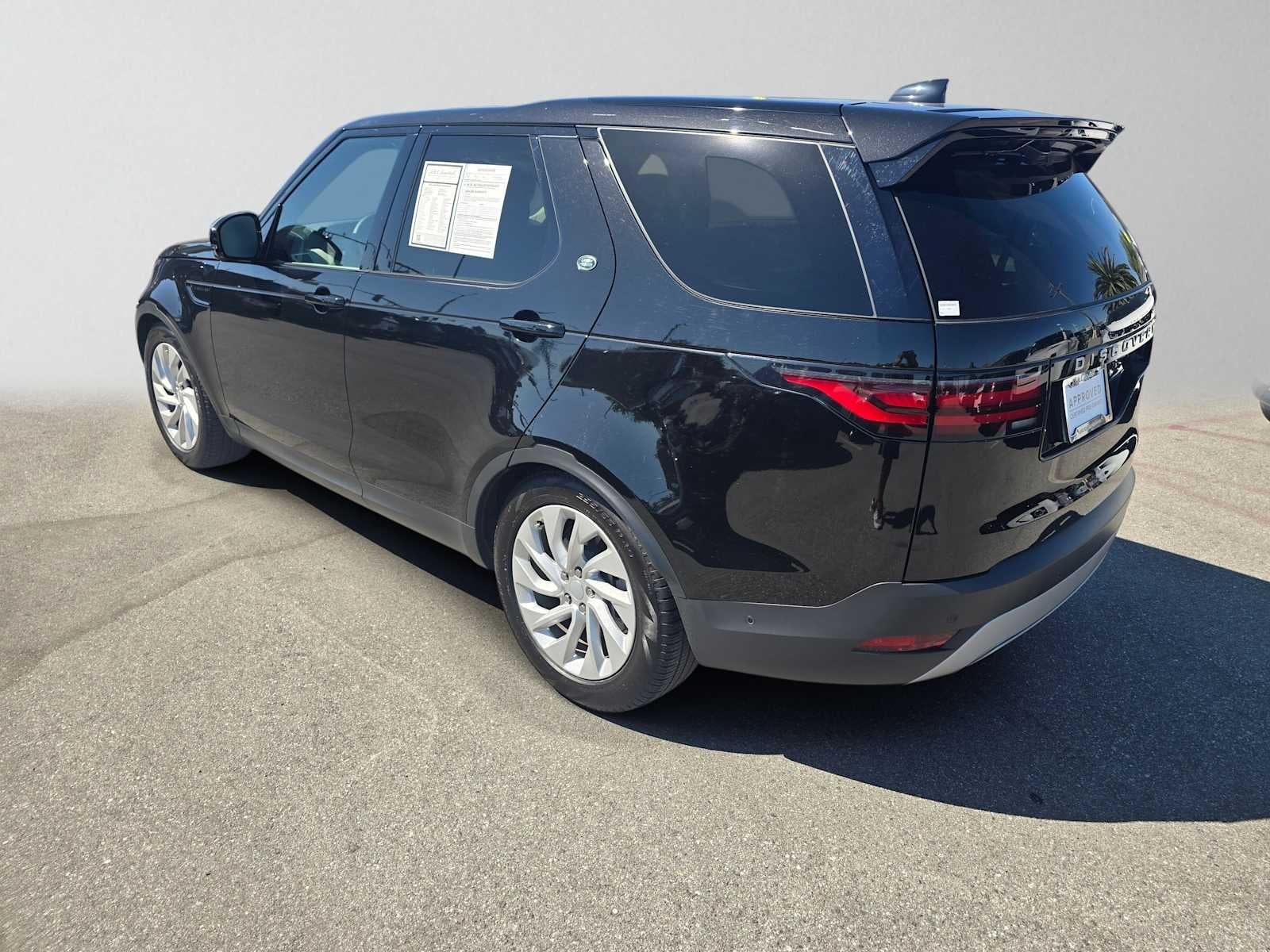 2025 Land Rover Discovery S