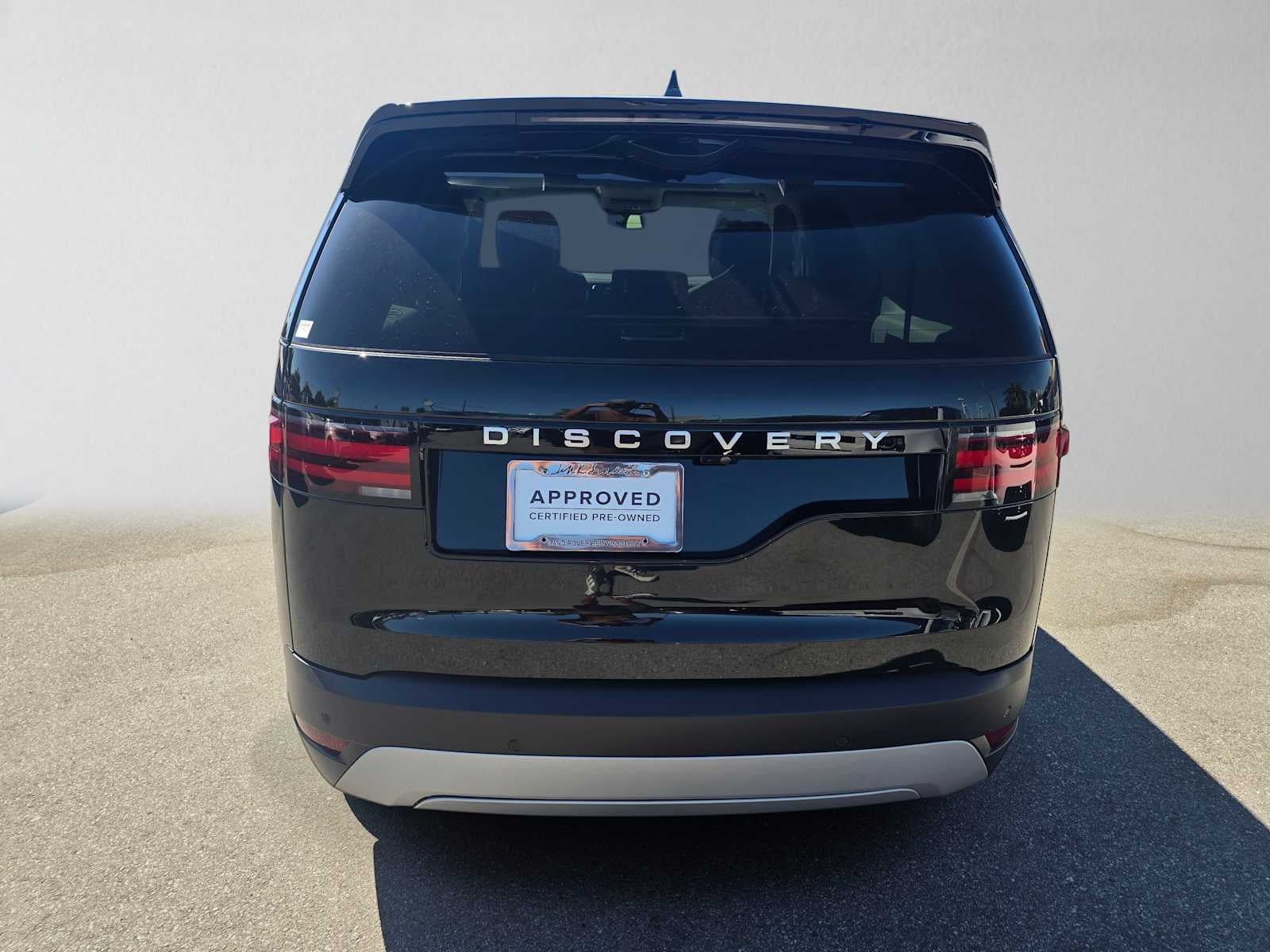 2025 Land Rover Discovery S