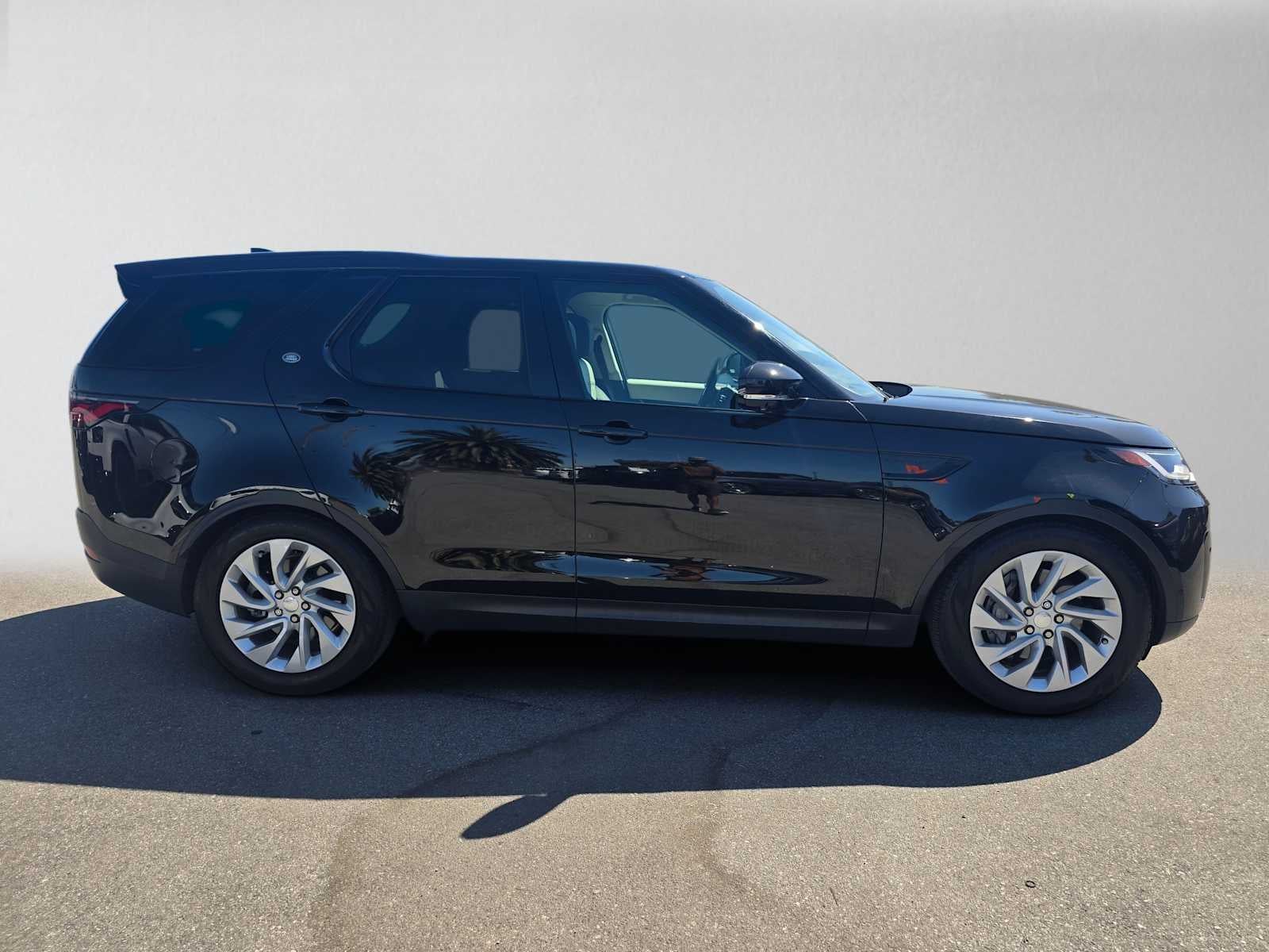 2025 Land Rover Discovery S