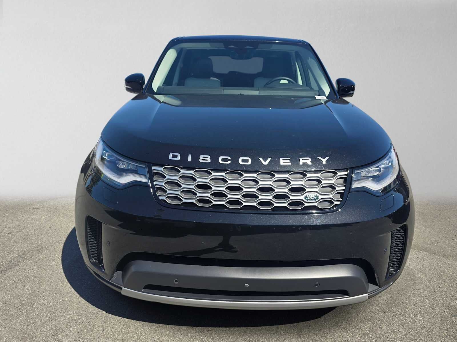 2025 Land Rover Discovery S