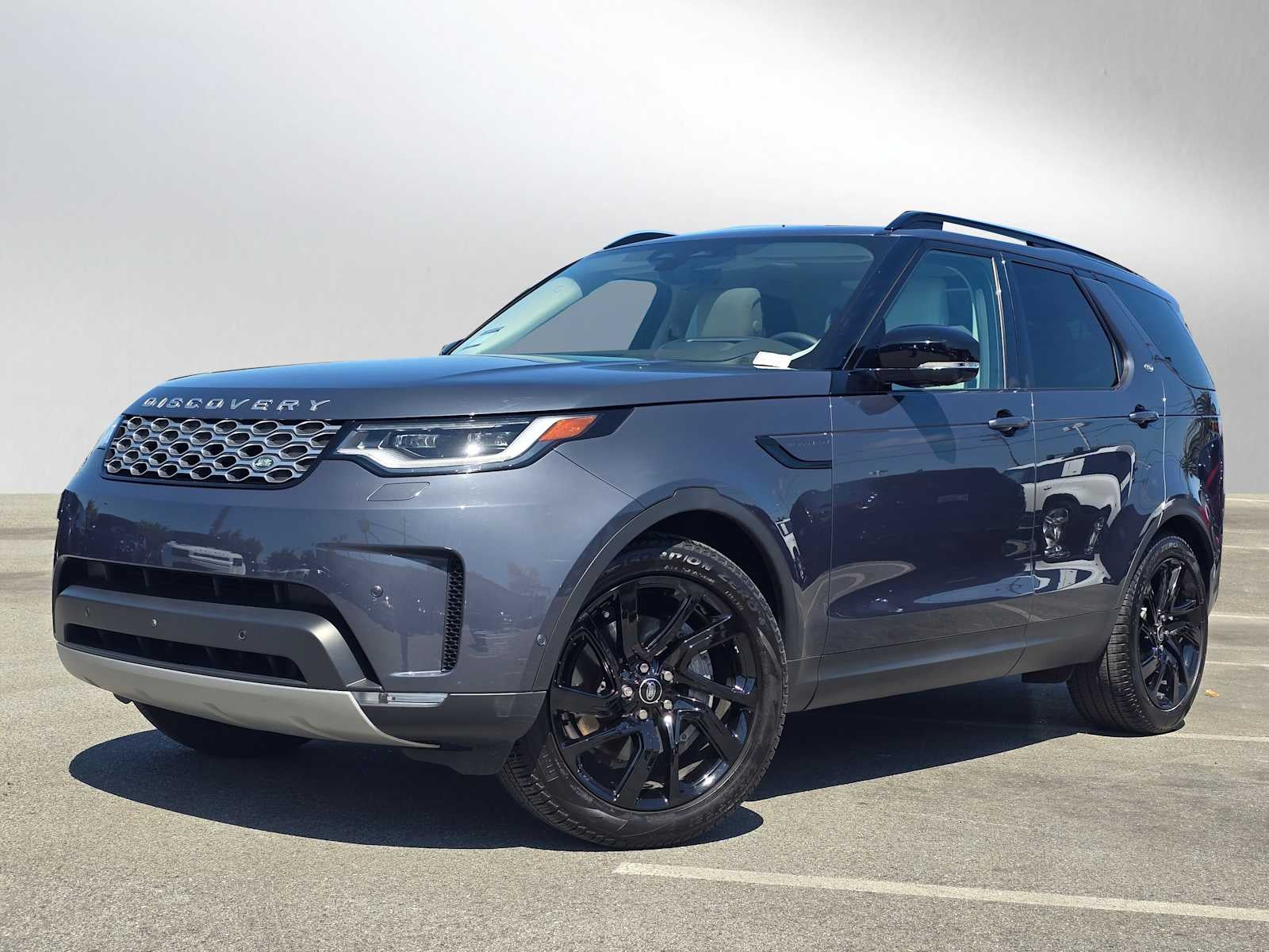 2025 Land Rover Discovery S