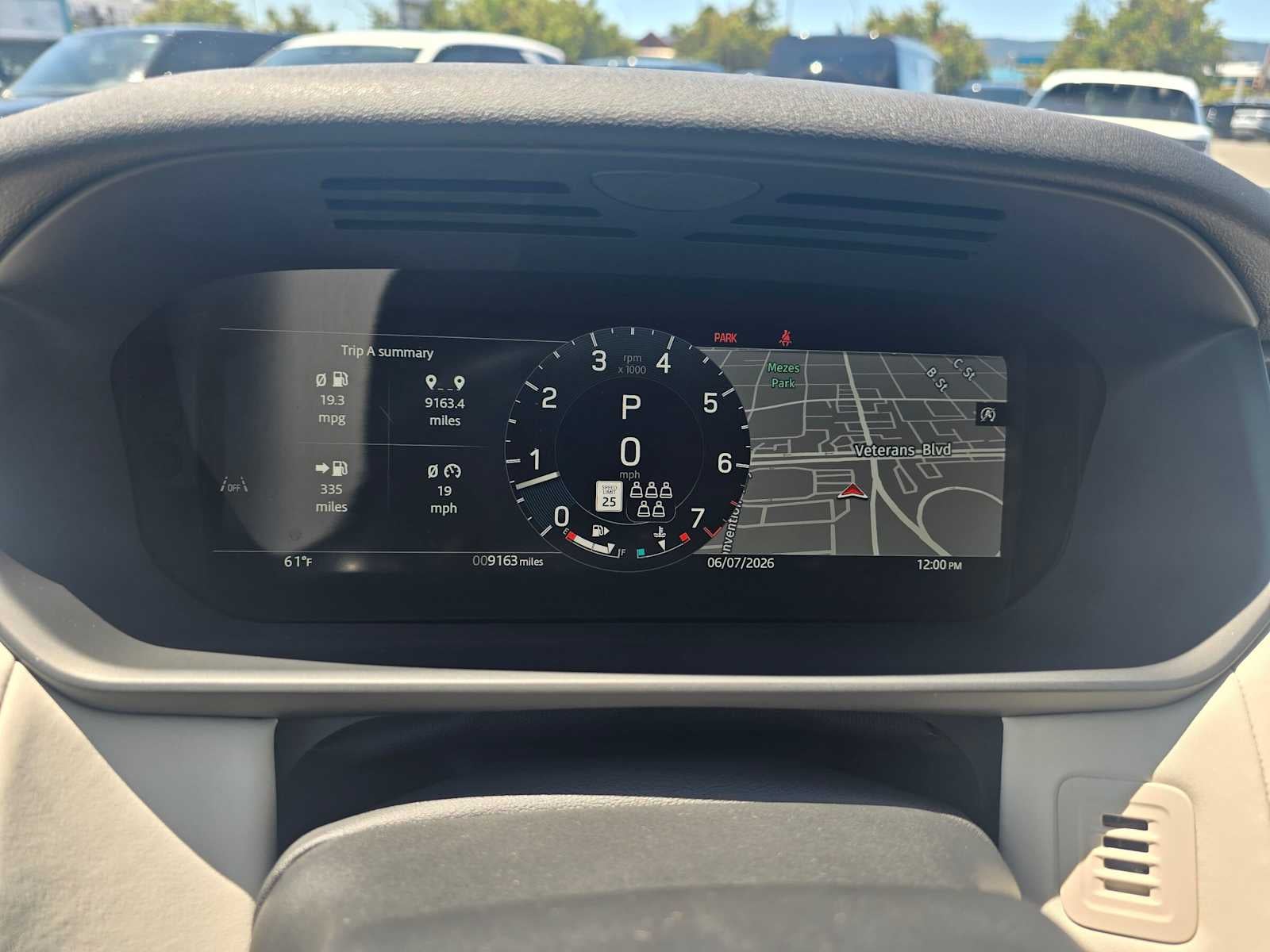 2025 Land Rover Discovery S