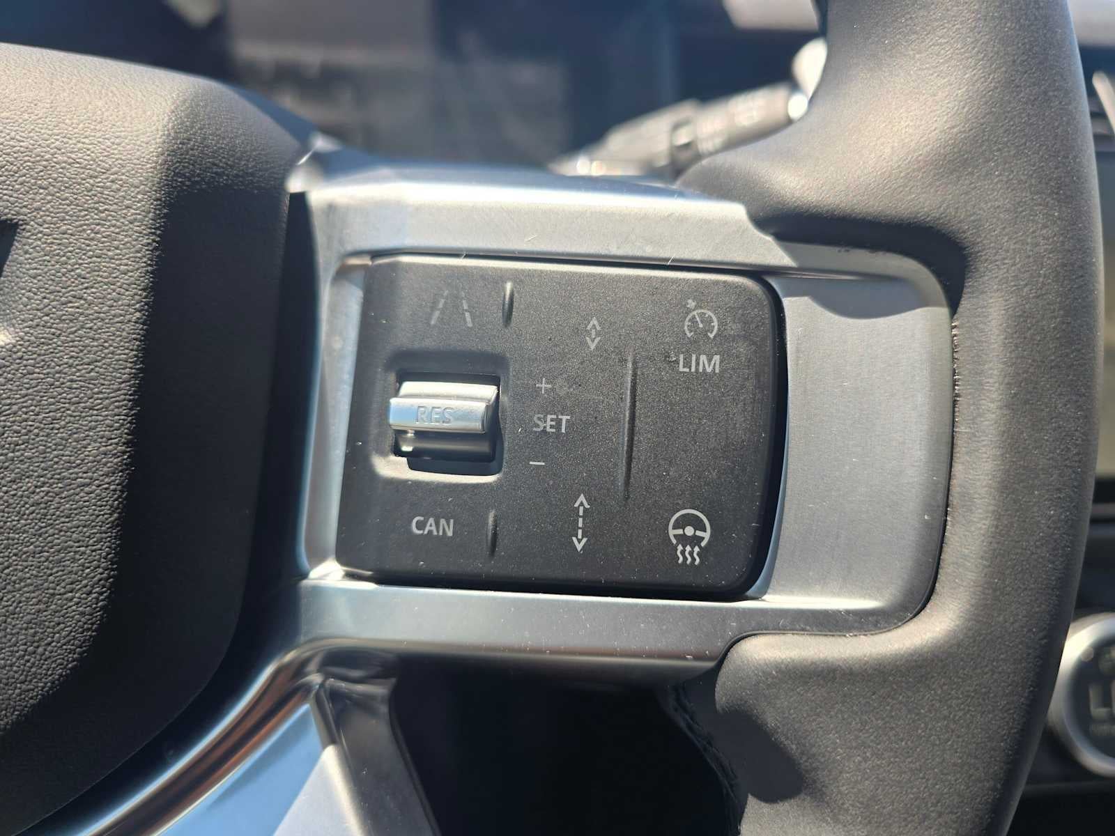 2025 Land Rover Discovery S