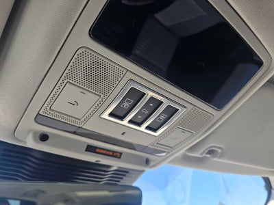 2025 Land Rover Discovery S