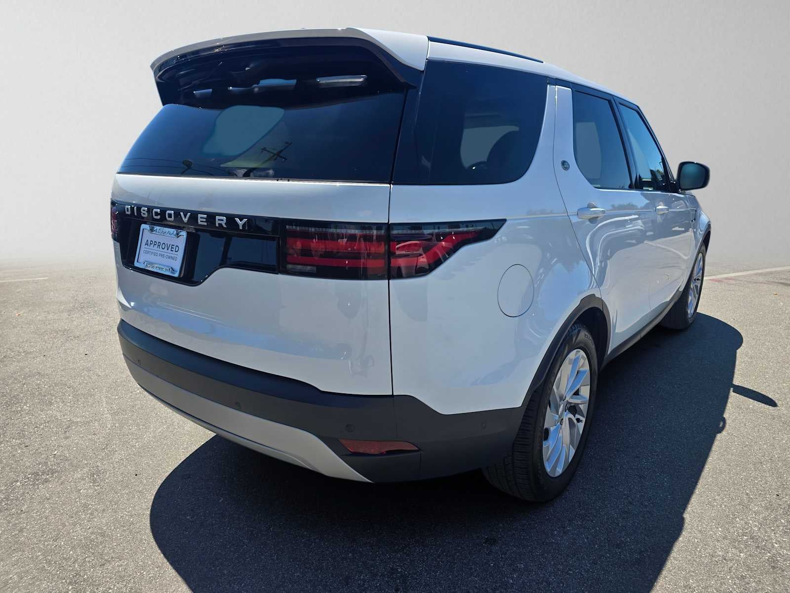 2025 Land Rover Discovery S
