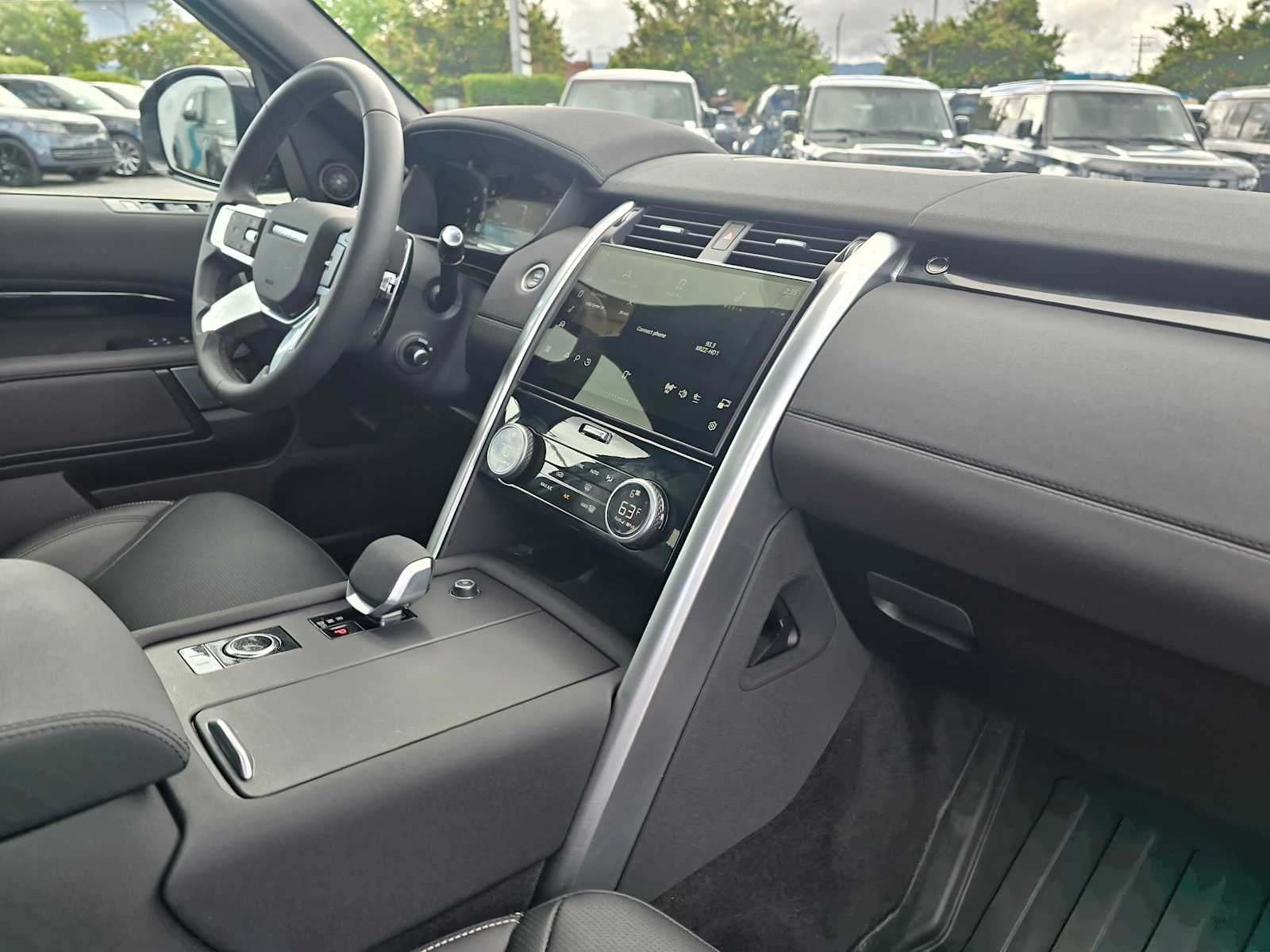 2025 Land Rover Discovery S