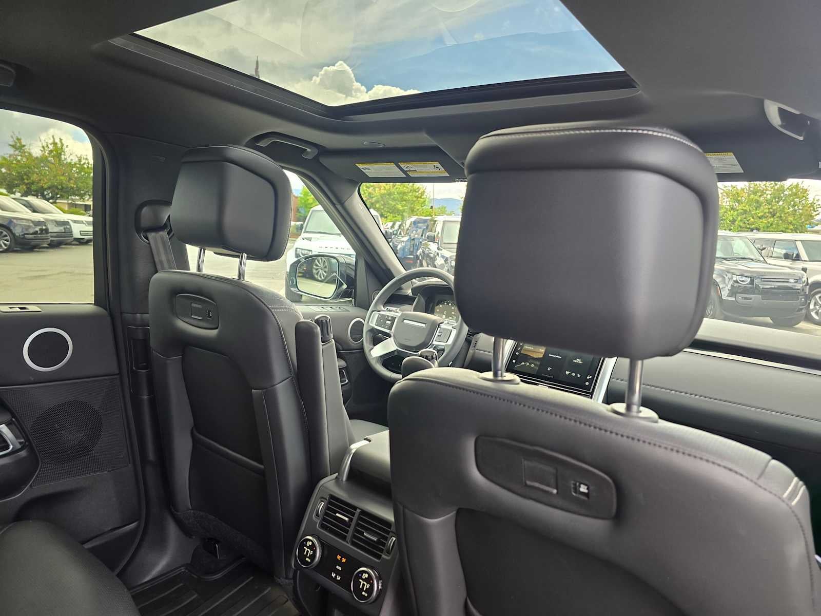 2025 Land Rover Discovery S