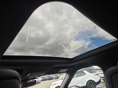 2025 Land Rover Discovery S