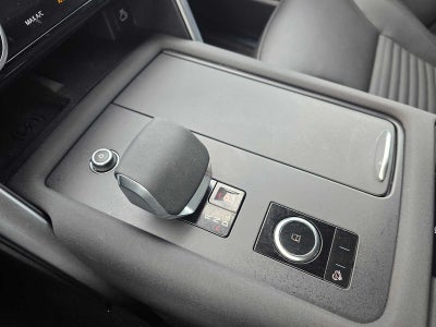 2025 Land Rover Discovery S