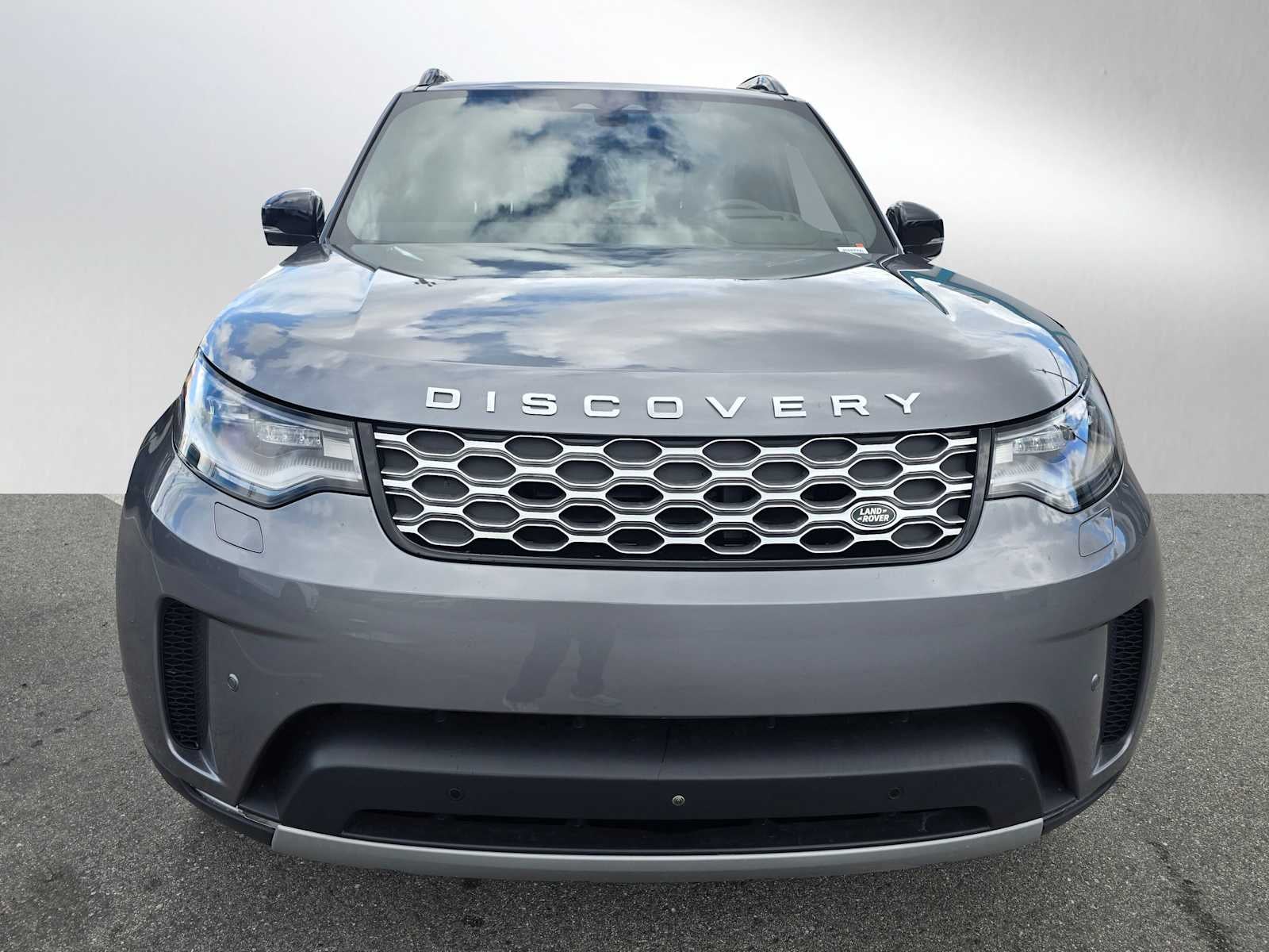 2025 Land Rover Discovery S