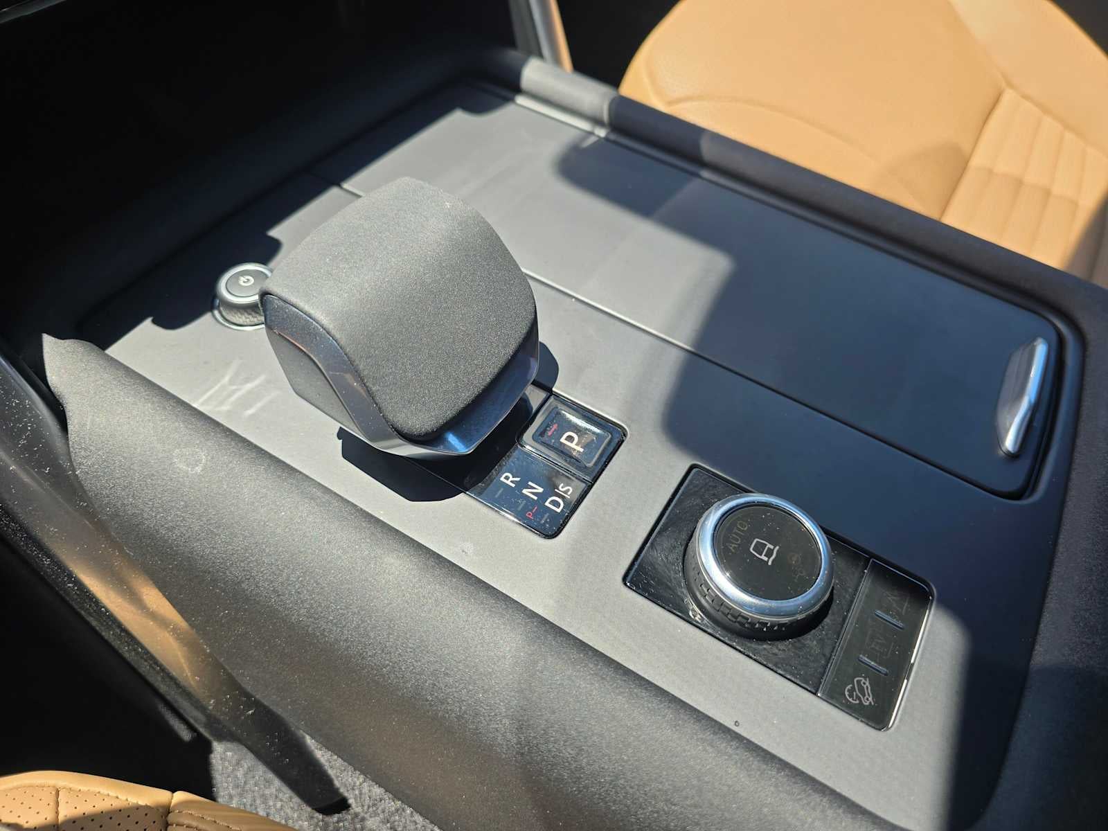 2025 Land Rover Discovery Dynamic SE