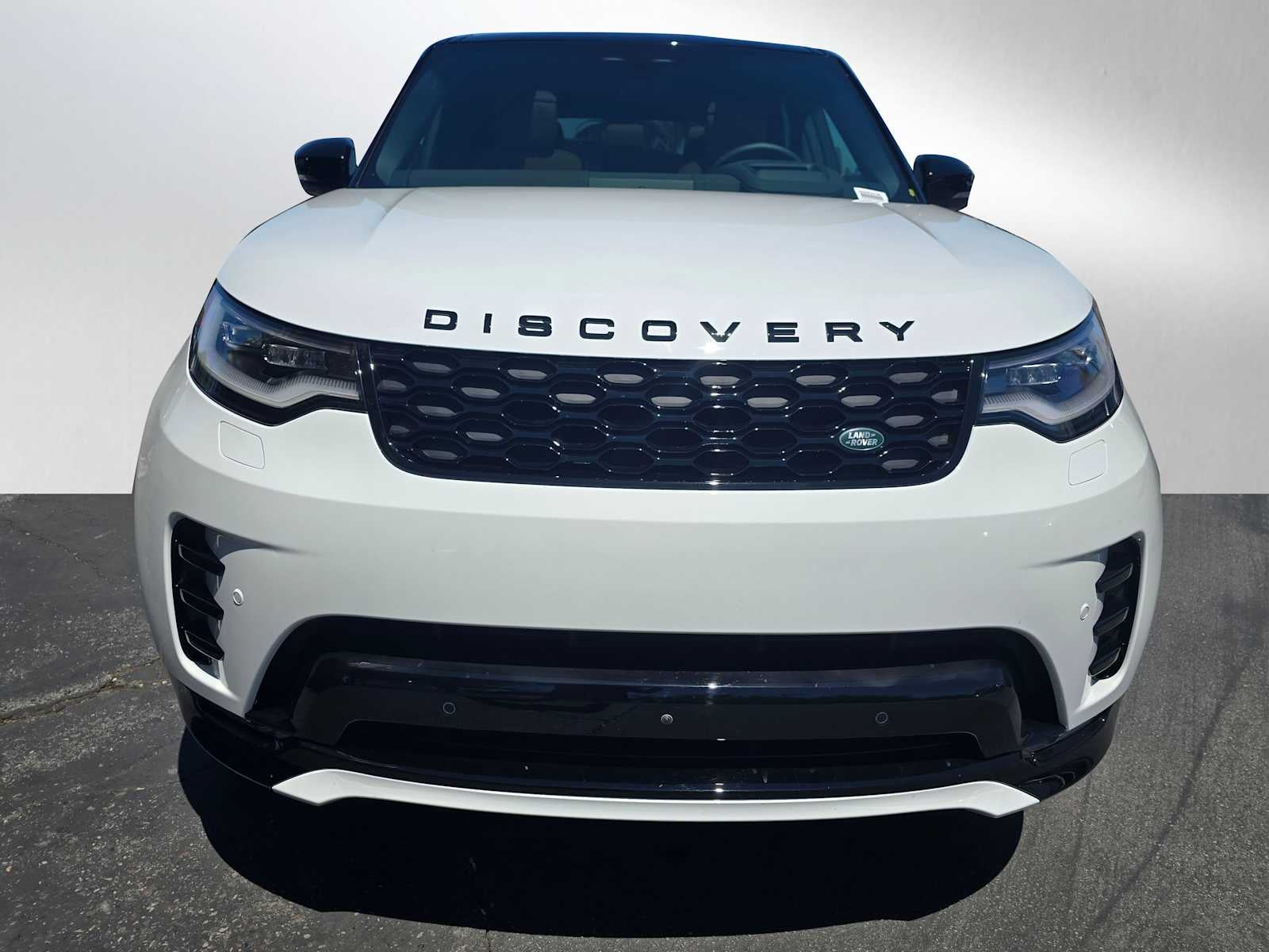 2025 Land Rover Discovery Dynamic SE
