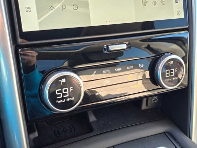 2025 Land Rover Discovery Dynamic SE