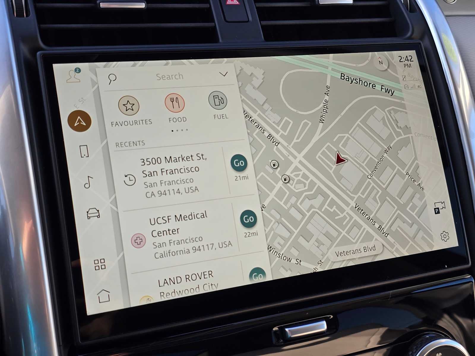 2025 Land Rover Discovery Dynamic SE