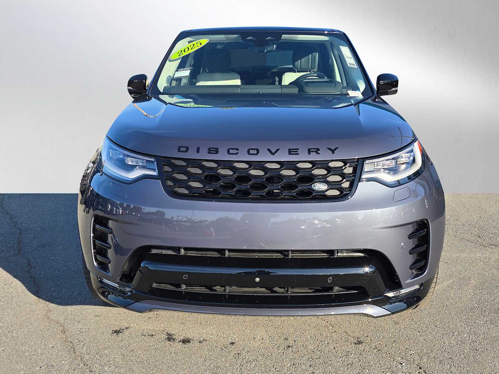 2025 Land Rover Discovery Dynamic SE