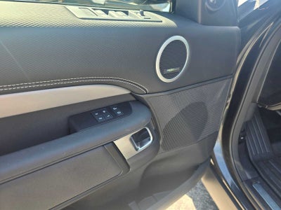 2025 Land Rover Discovery Dynamic SE