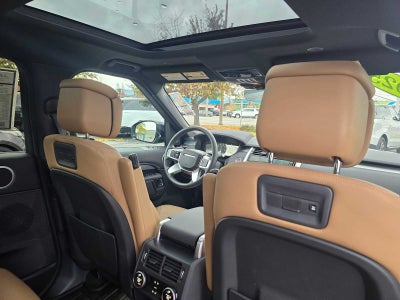 2025 Land Rover Discovery Dynamic SE