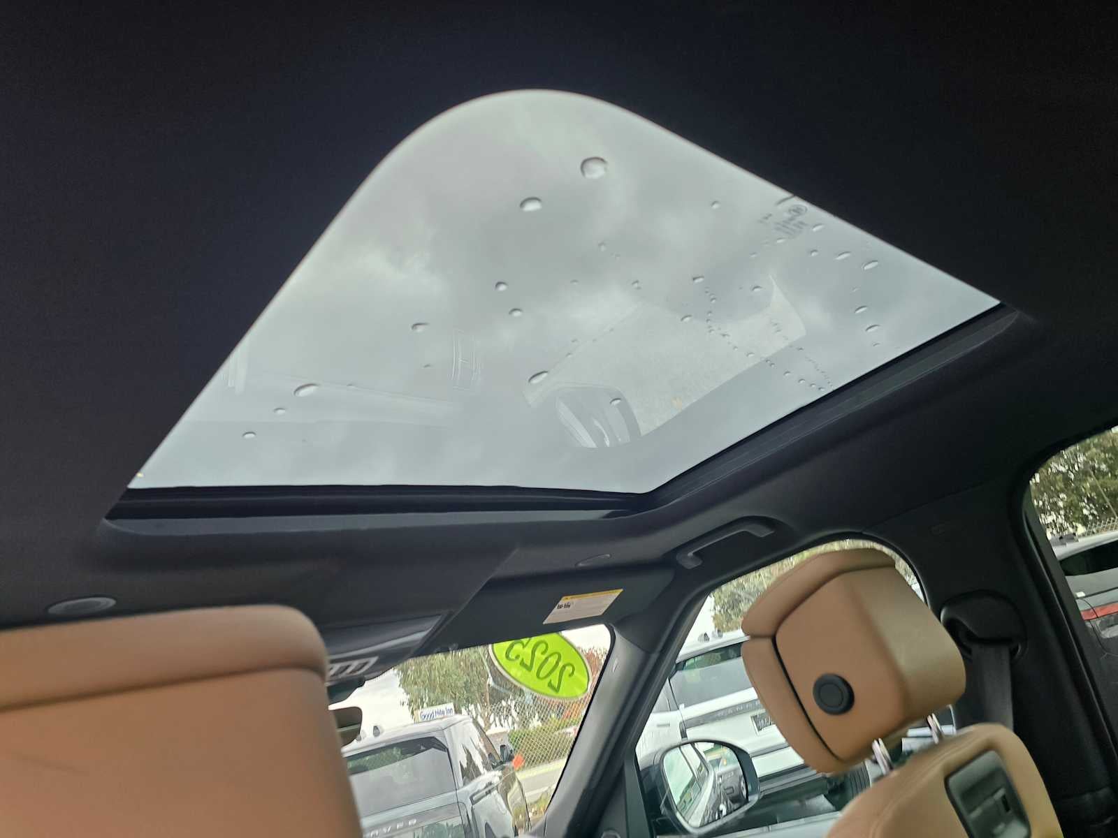 2025 Land Rover Discovery Dynamic SE