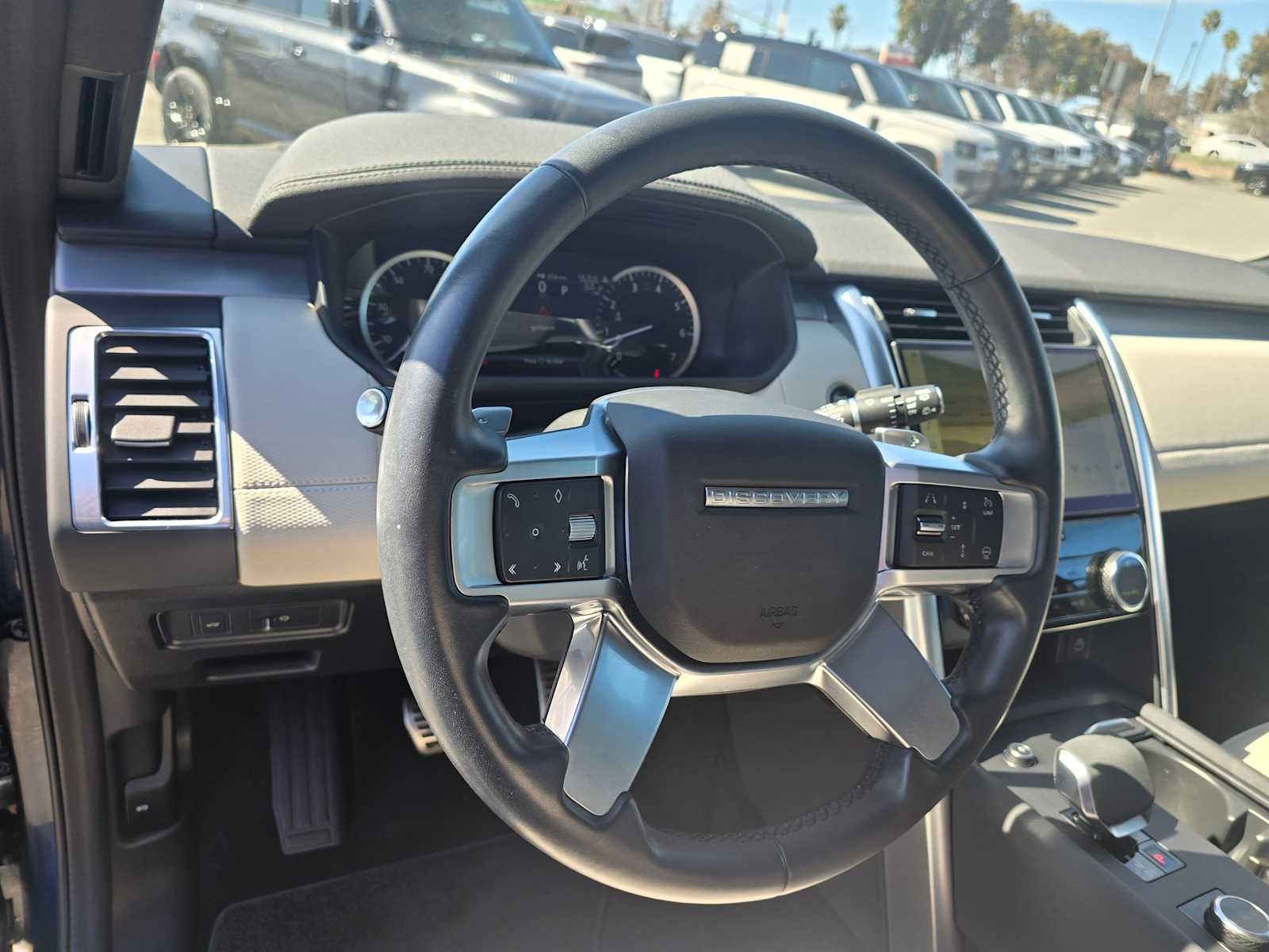 2023 Land Rover Discovery S R-Dynamic