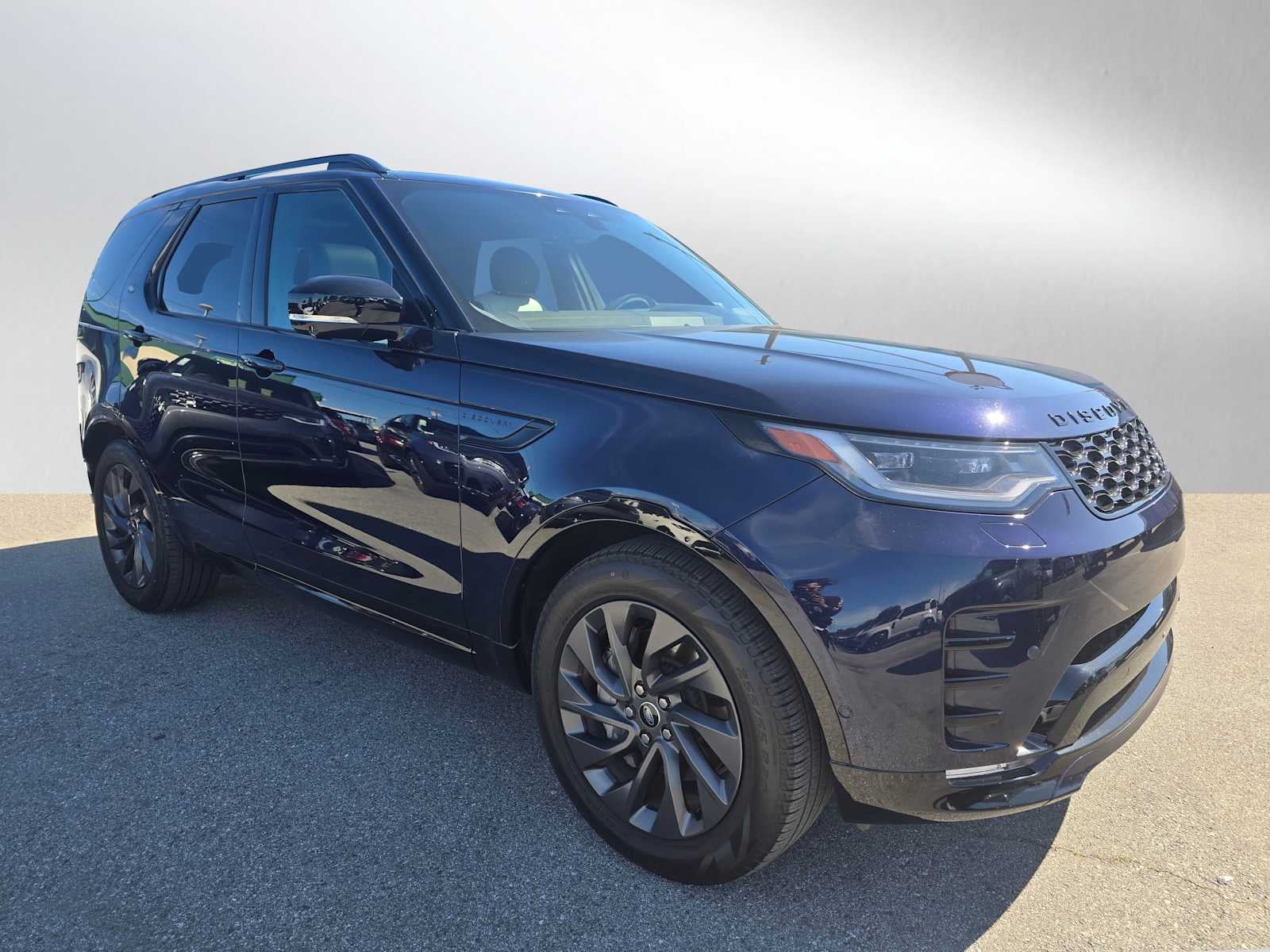 2023 Land Rover Discovery S R-Dynamic