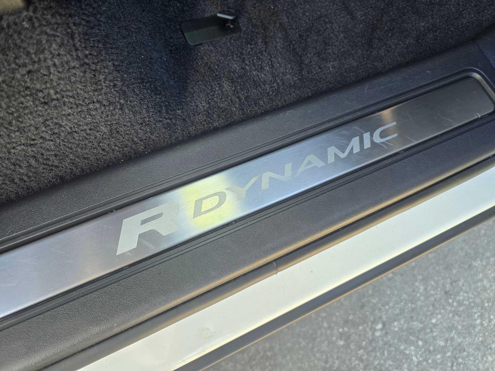 2023 Land Rover Discovery S R-Dynamic