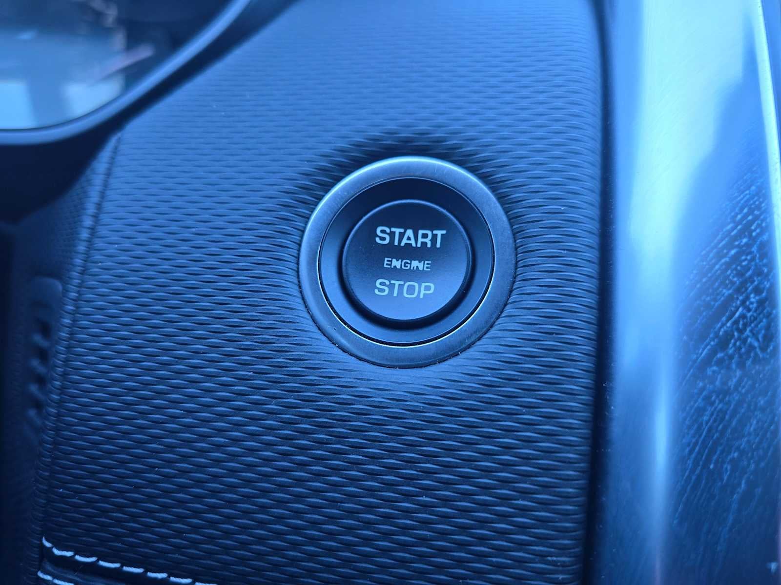 2023 Land Rover Discovery S R-Dynamic