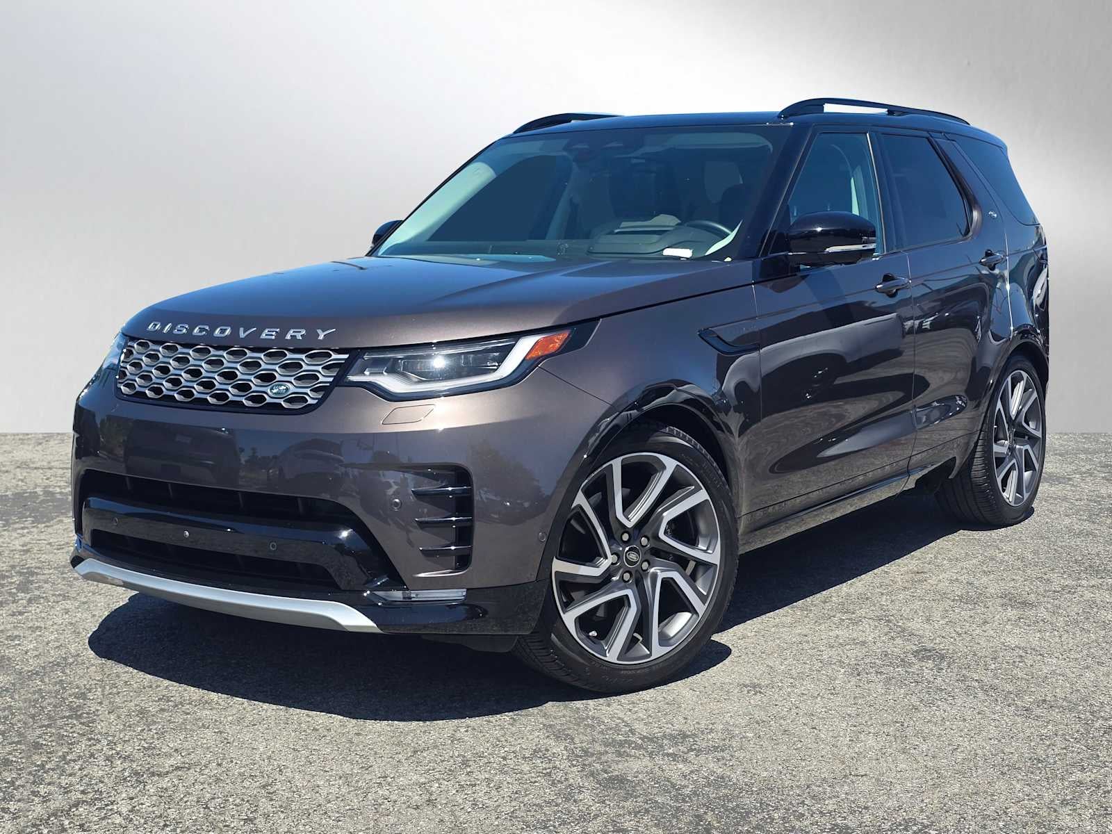 2025 Land Rover Discovery Metropolitan Edition