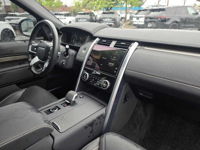 2023 Land Rover Discovery Metropolitan Edition