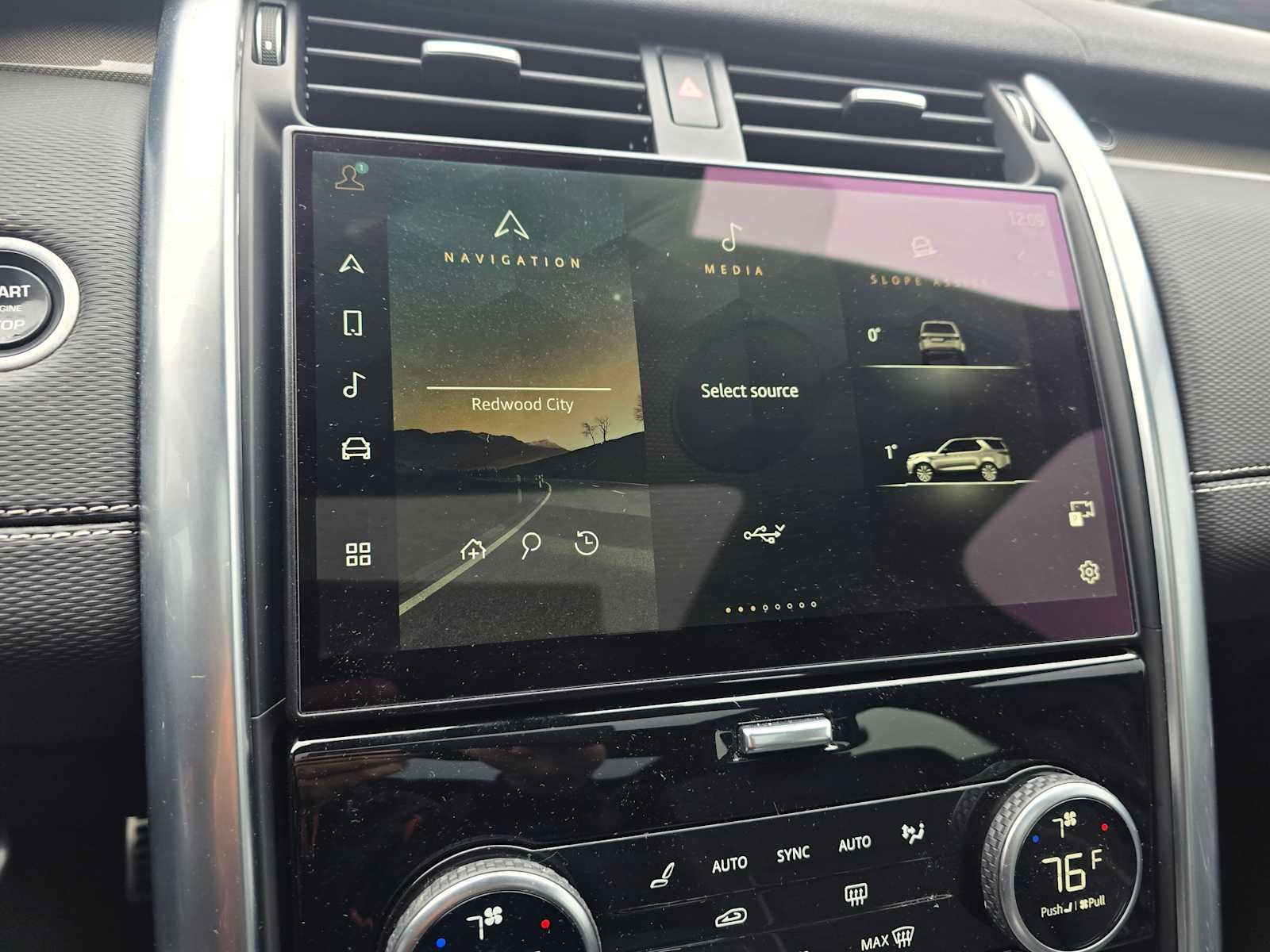 2023 Land Rover Discovery Metropolitan Edition