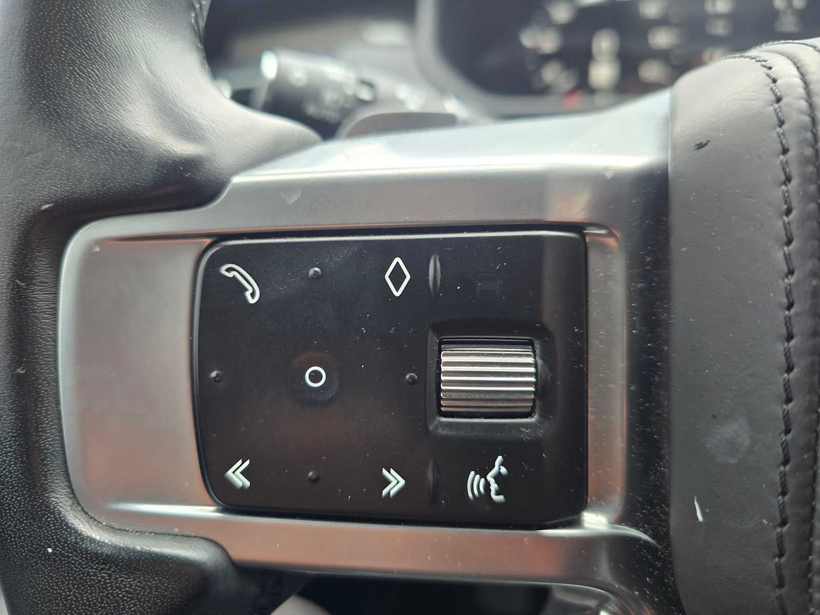 2023 Land Rover Discovery Metropolitan Edition