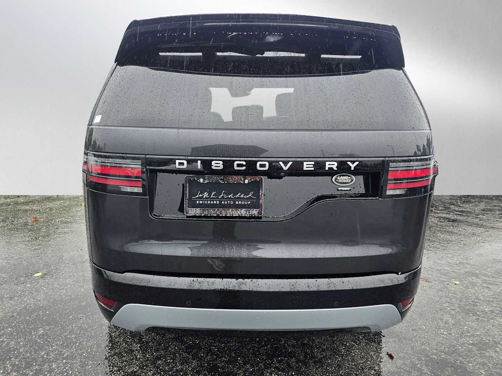 2023 Land Rover Discovery Metropolitan Edition
