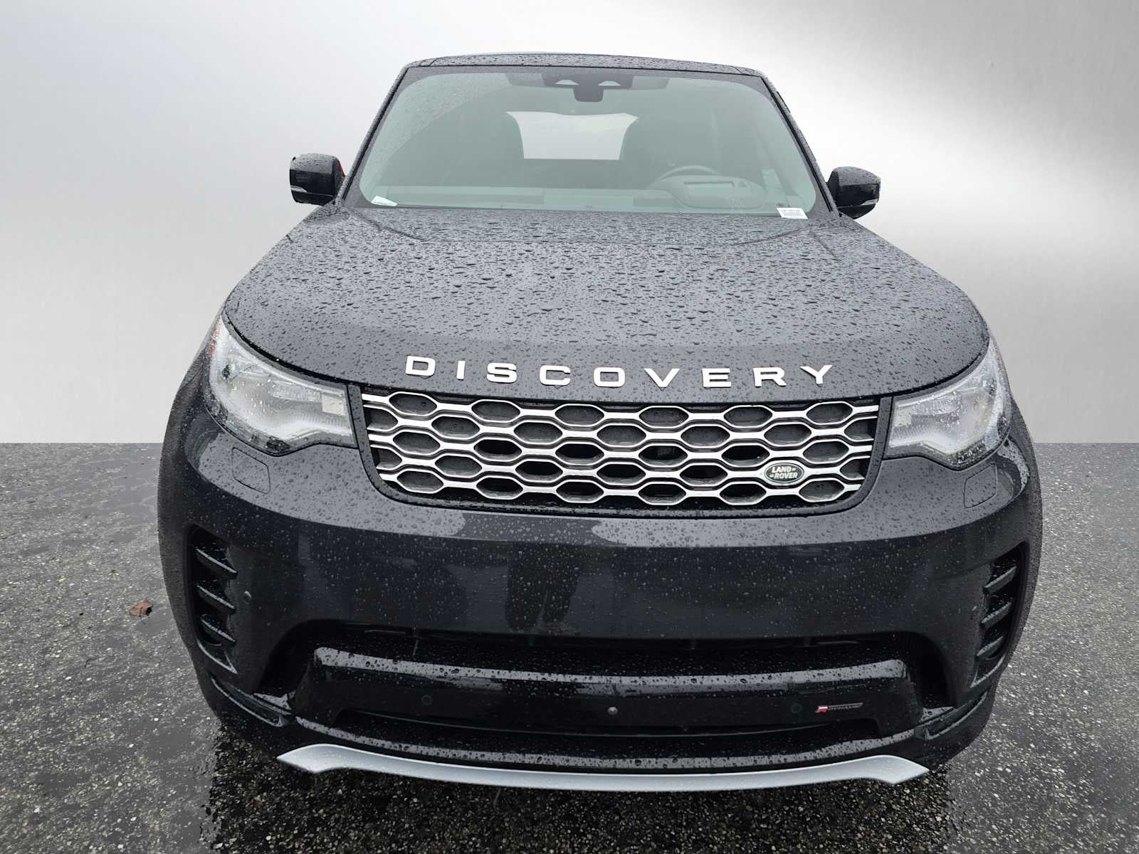 2023 Land Rover Discovery Metropolitan Edition