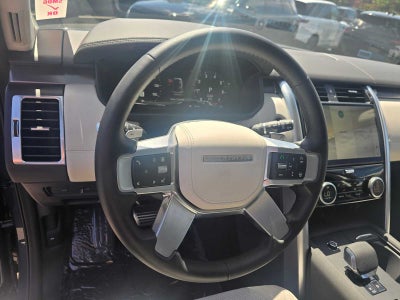 2025 Land Rover Discovery Metropolitan Edition