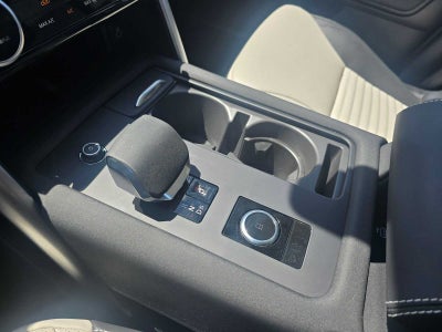 2025 Land Rover Discovery Metropolitan Edition