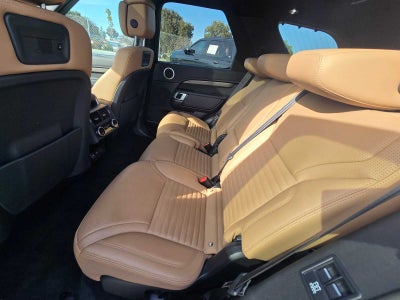 2023 Land Rover Discovery Metropolitan Edition