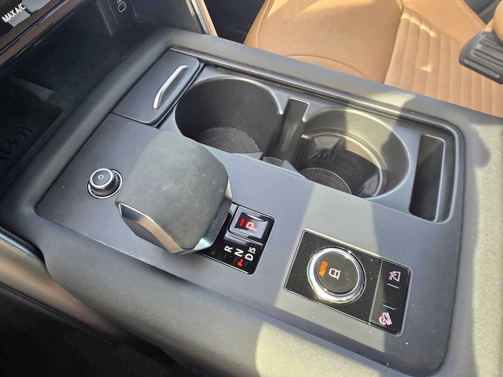 2023 Land Rover Discovery Metropolitan Edition