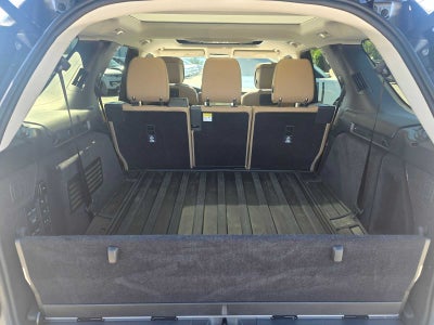 2025 Land Rover Discovery Metropolitan Edition