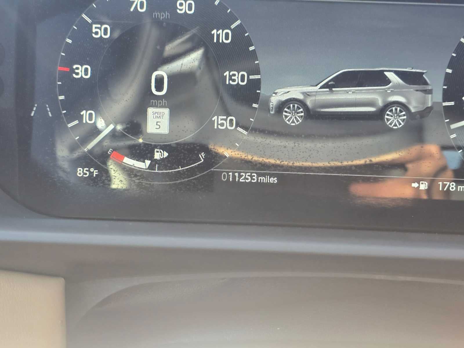 2025 Land Rover Discovery Metropolitan Edition