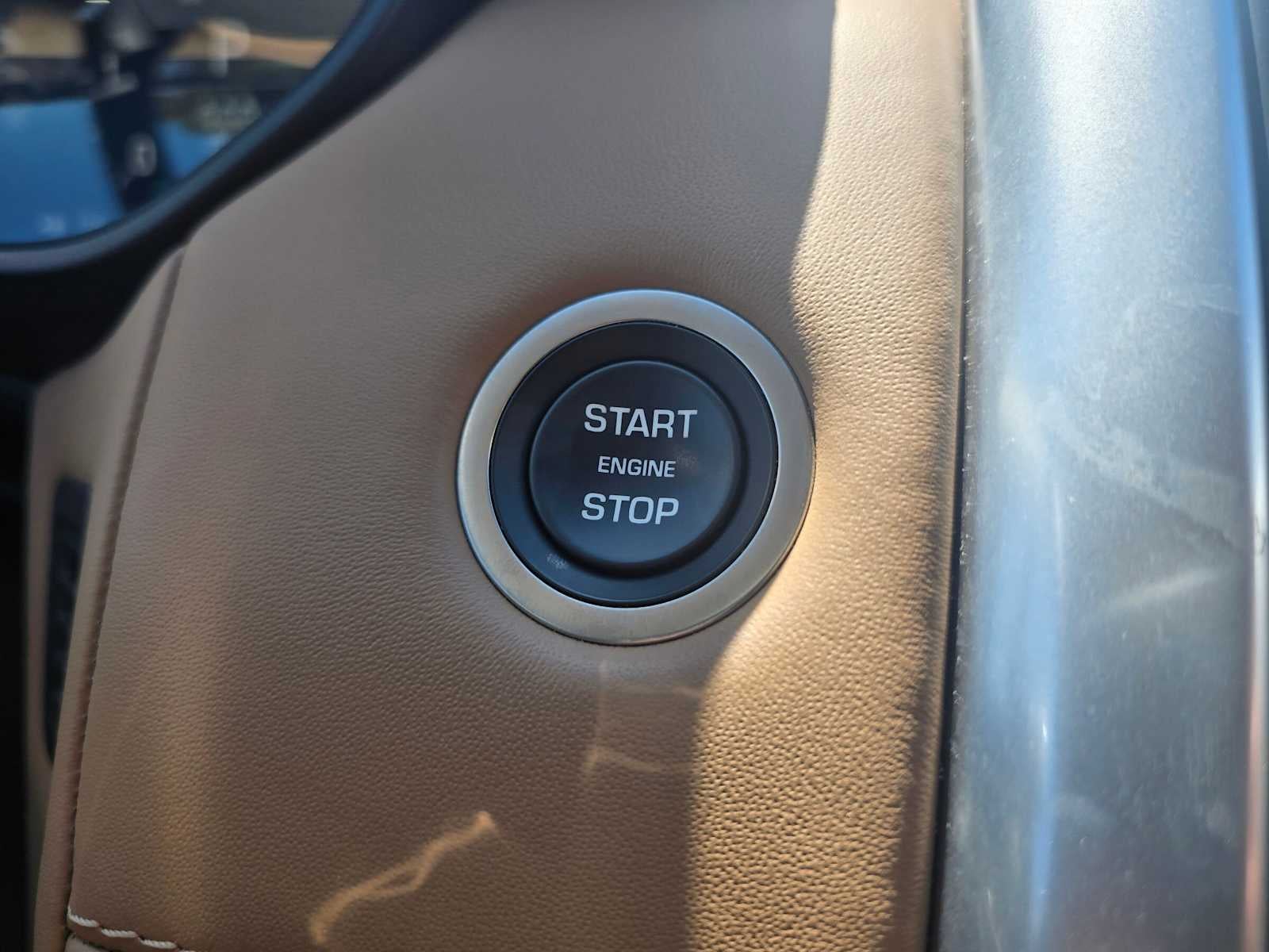 2025 Land Rover Discovery Metropolitan Edition