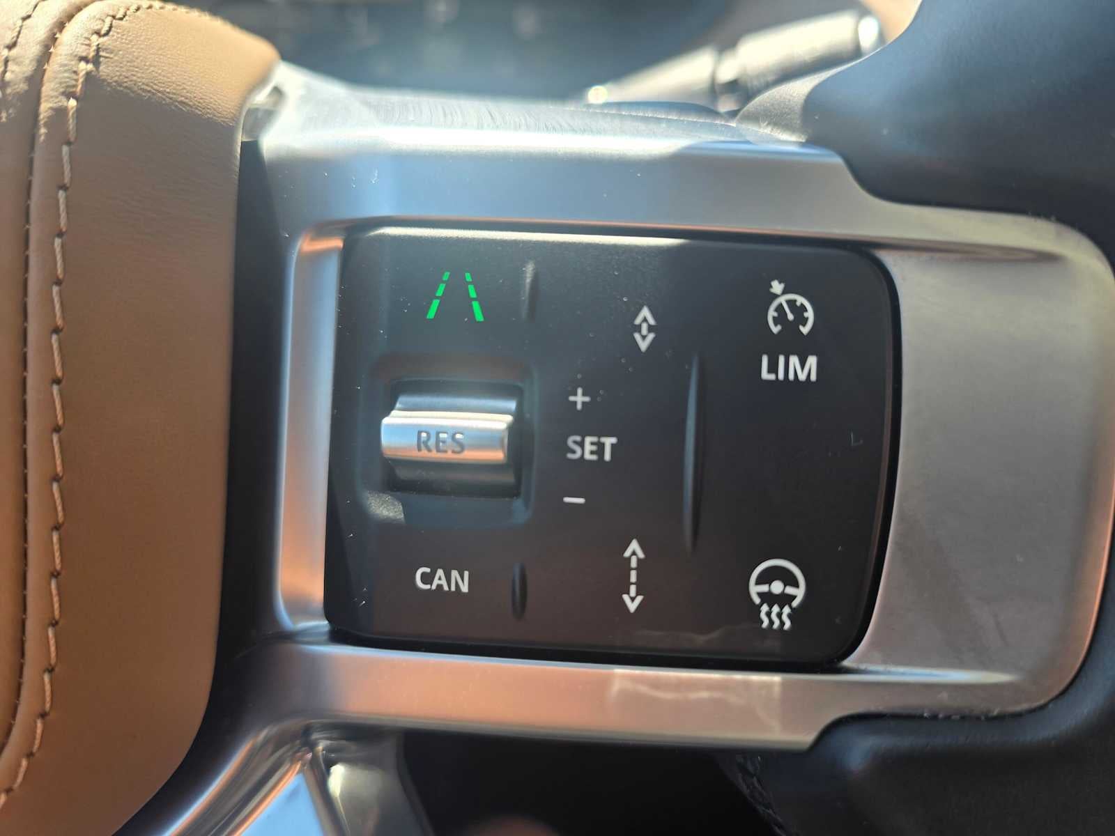 2025 Land Rover Discovery Metropolitan Edition