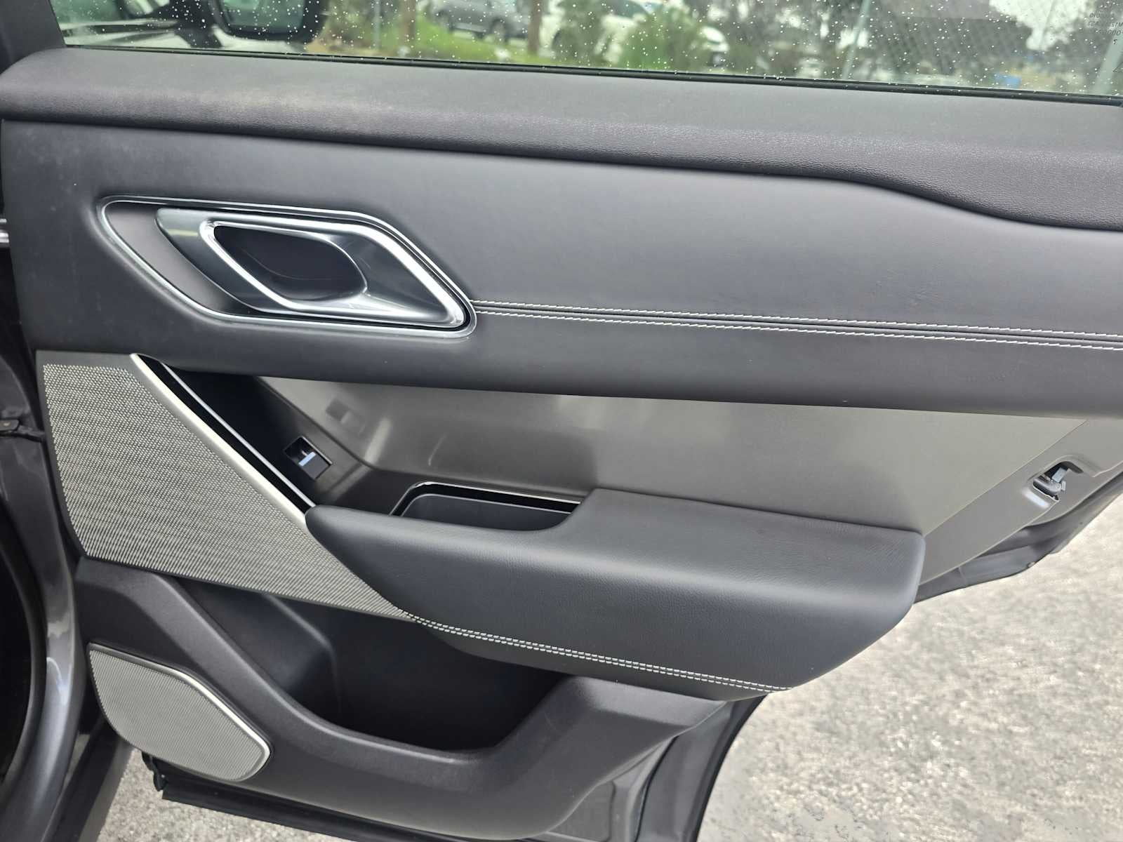 2018 Land Rover Range Rover Velar R-Dynamic SE