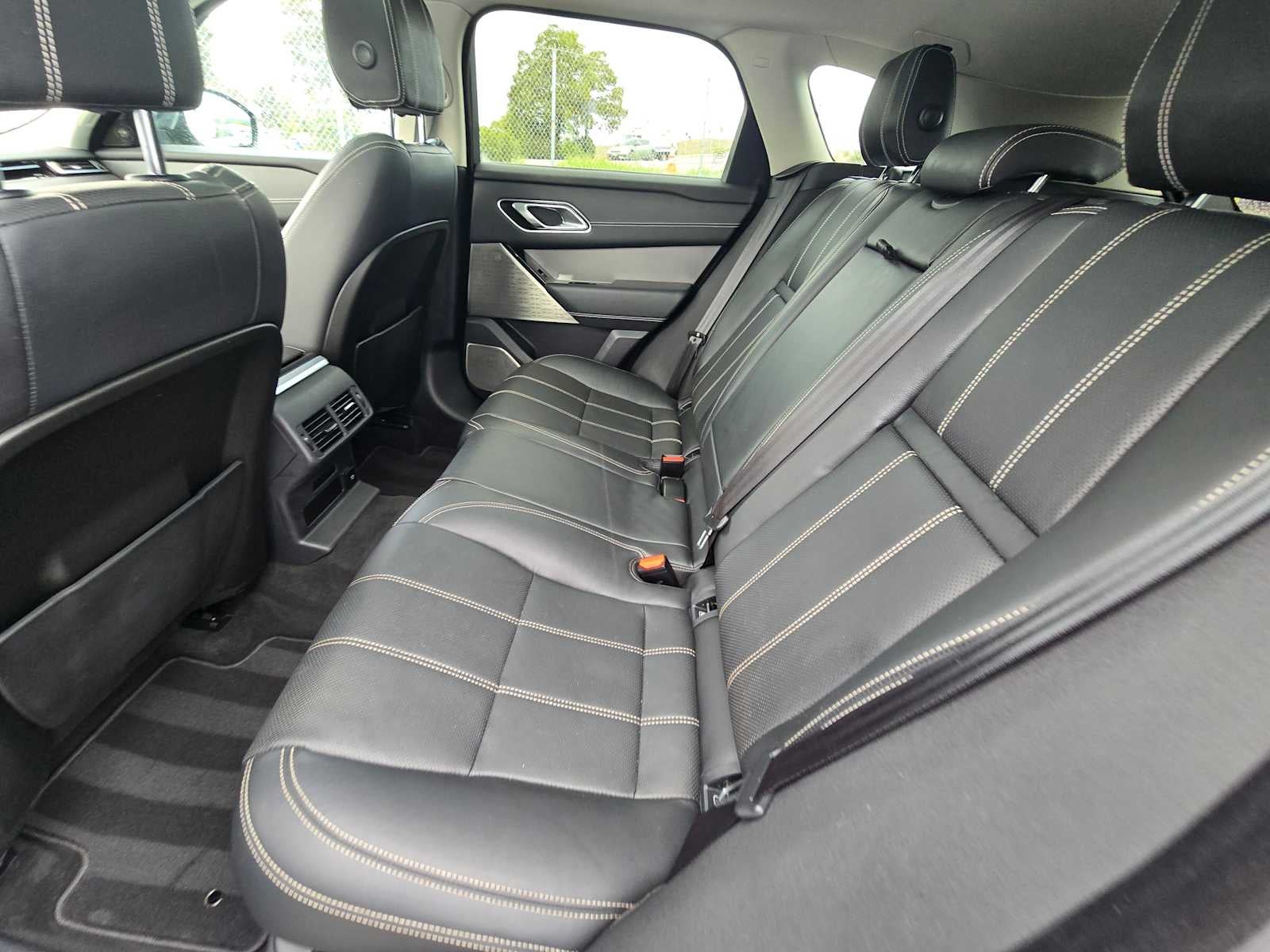 2018 Land Rover Range Rover Velar R-Dynamic SE