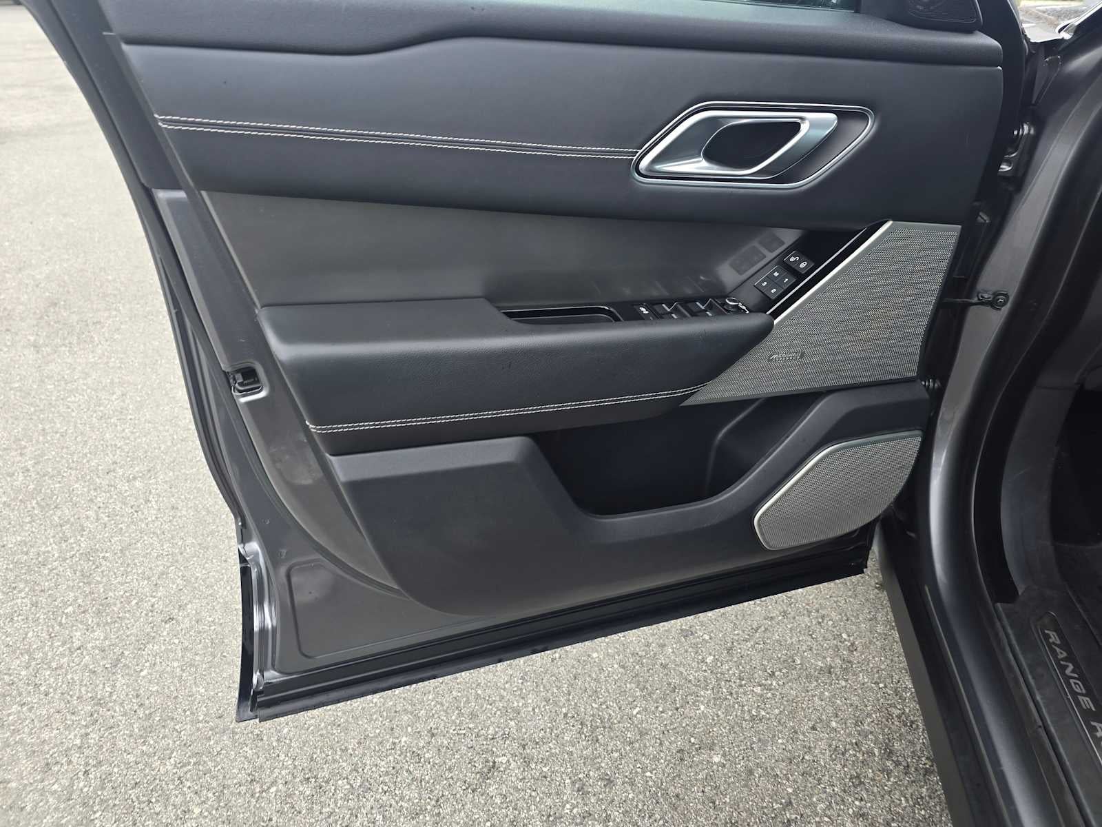 2018 Land Rover Range Rover Velar R-Dynamic SE