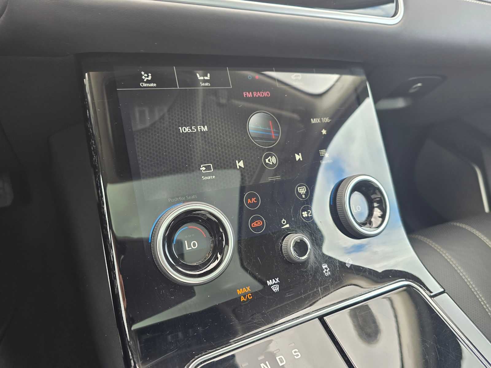 2018 Land Rover Range Rover Velar R-Dynamic SE