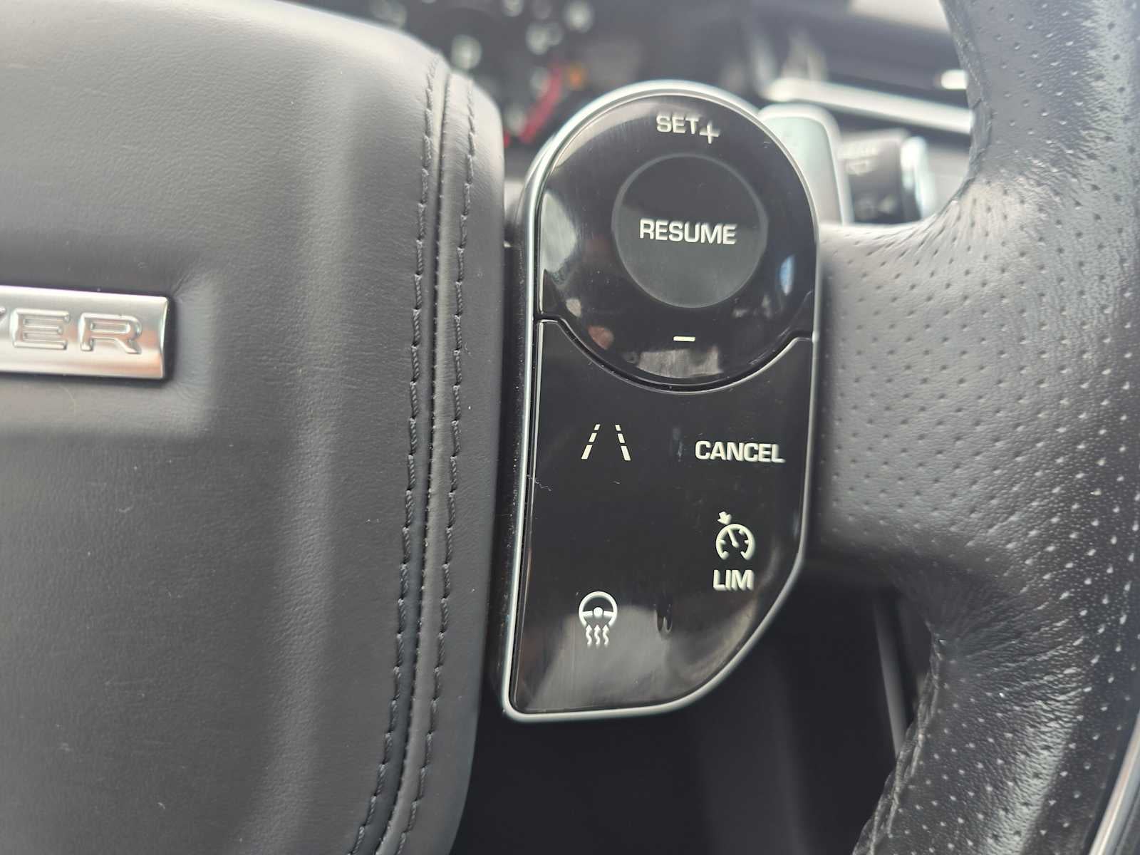 2018 Land Rover Range Rover Velar R-Dynamic SE